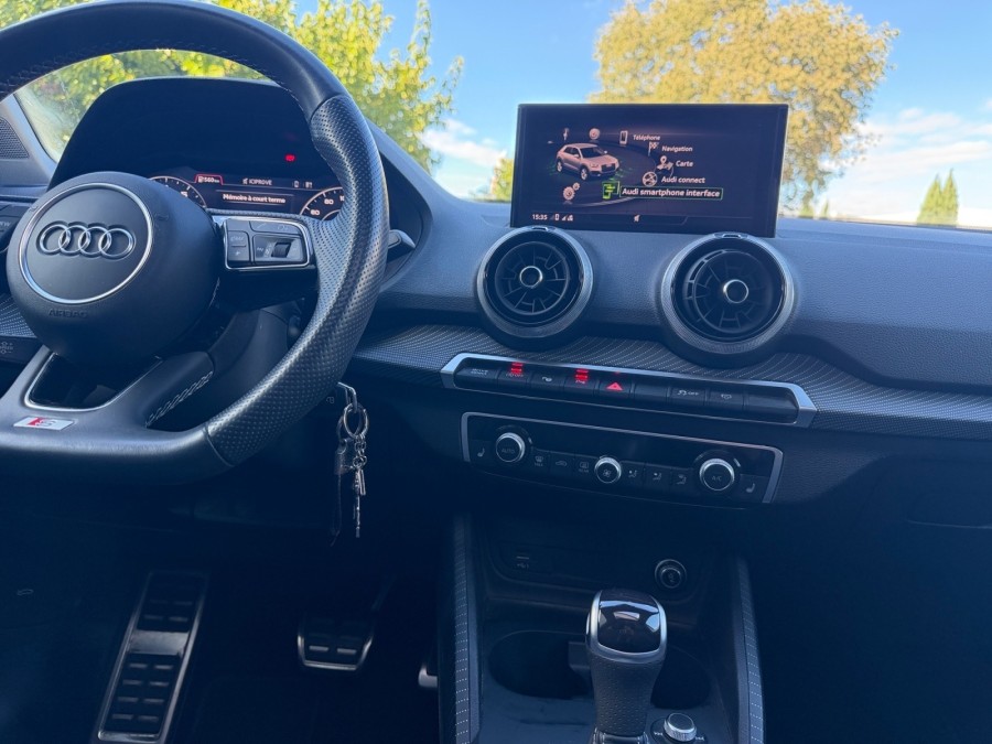 AUDI d'occasion Q2 35 TFSI 150 S LINE S TRONIC de 2023 Salon de