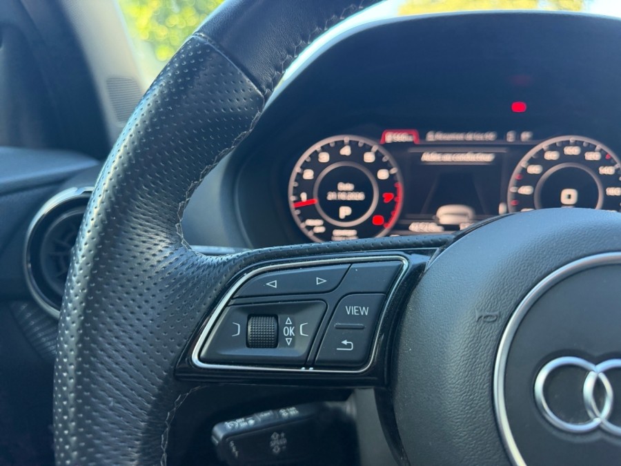 AUDI d'occasion Q2 35 TFSI 150 S LINE S TRONIC de 2023 Salon de