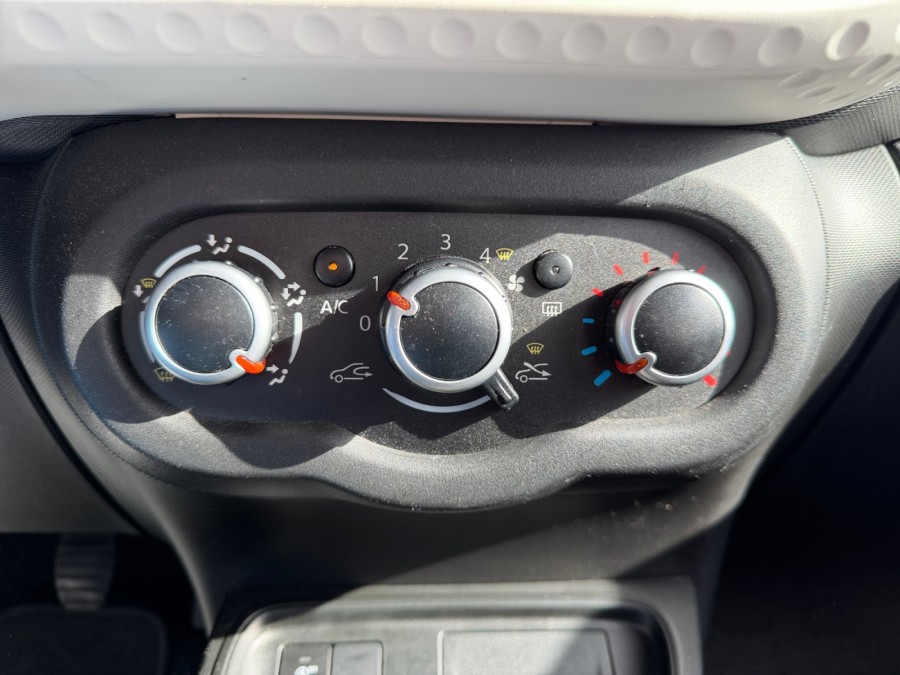 RENAULT d'occasion TWINGO III (2) SCE 65 LIMITED de 2021 Caen (14)﻿