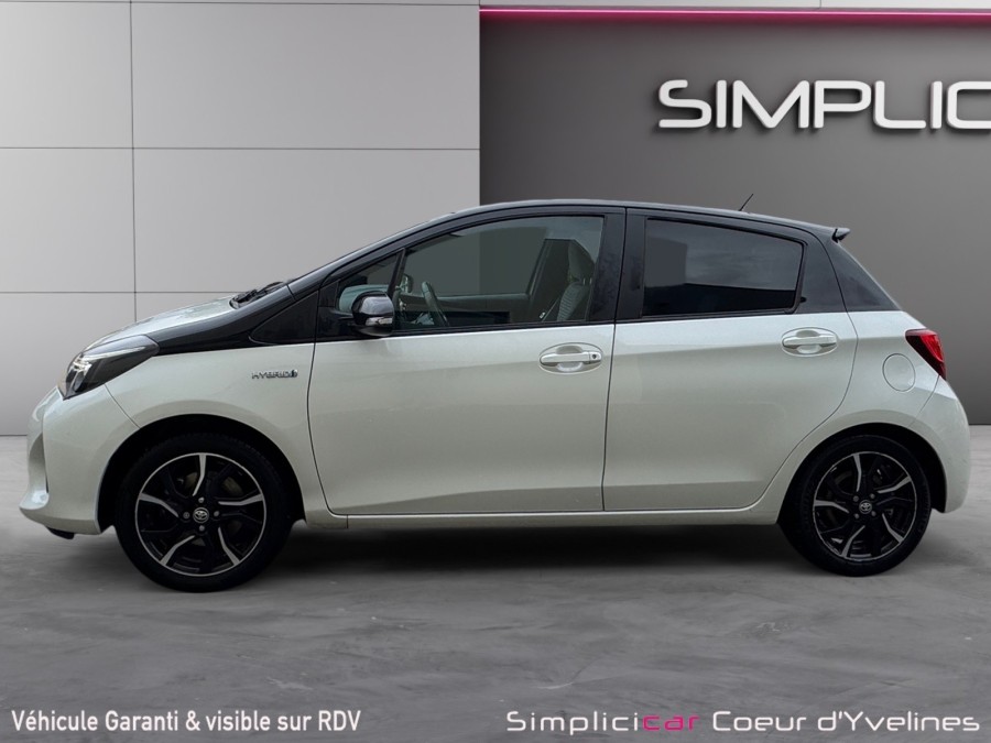 TOYOTA d'occasion YARIS 100H COLLECTION de 2017 Coeur d'Yvelines (78)﻿