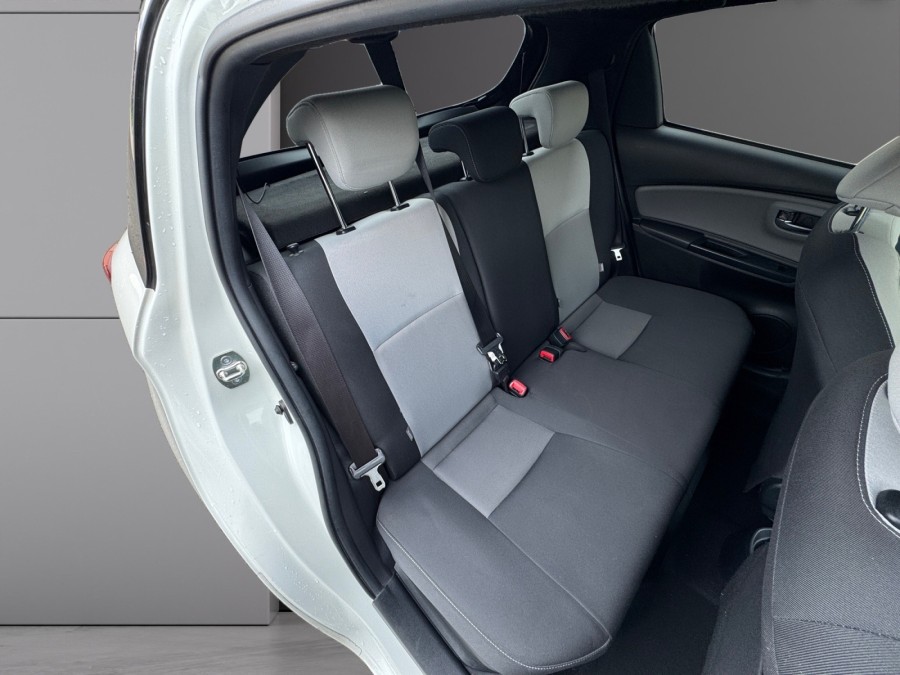 TOYOTA d'occasion YARIS 100H COLLECTION de 2017 Coeur d'Yvelines (78)﻿