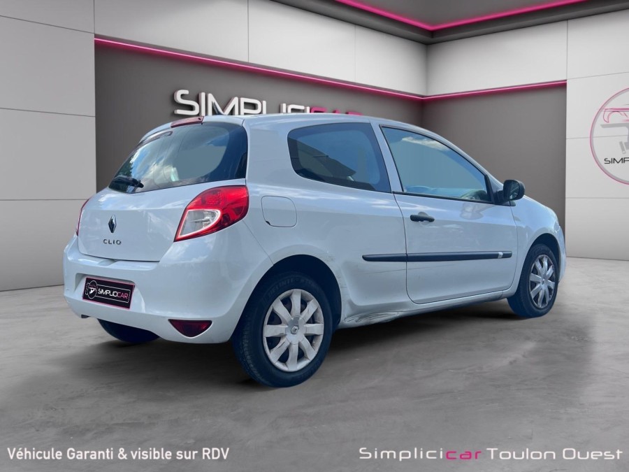 RENAULT d'occasion CLIO III 1.2 16V PEPITE de 2012 Toulon Ouest (83)﻿