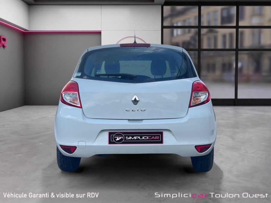 RENAULT d'occasion CLIO III 1.2 16V PEPITE de 2012 Toulon Ouest (83)﻿