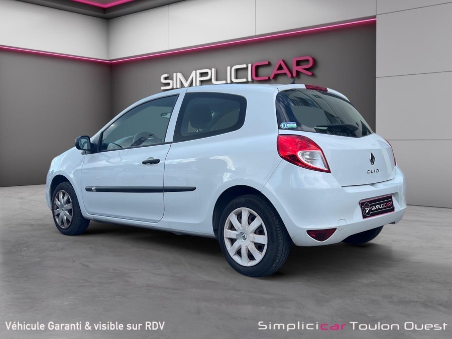 RENAULT d'occasion CLIO III 1.2 16V PEPITE de 2012 Toulon Ouest (83)﻿