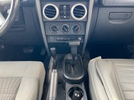 JEEP d'occasion WRANGLER 2.8 CRD 177ch Sahara BVA de 2007 Toulon