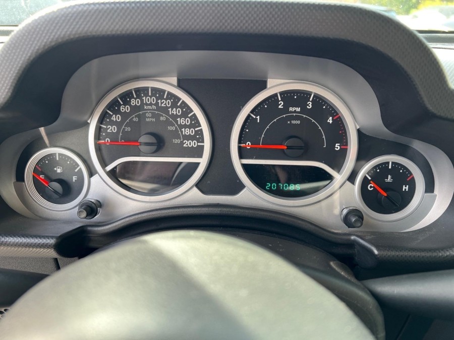 JEEP d'occasion WRANGLER 2.8 CRD 177ch Sahara BVA de 2007 Toulon