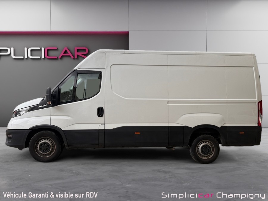 IVECO d'occasion DAILY CLASSE S 35S10V13 de 2023 Champigny sur Marne