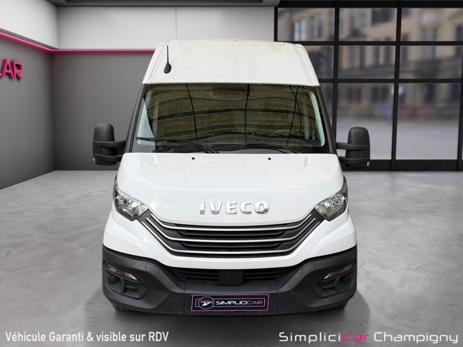 IVECO d'occasion DAILY CLASSE S 35S10V13 de 2023 Champigny sur Marne