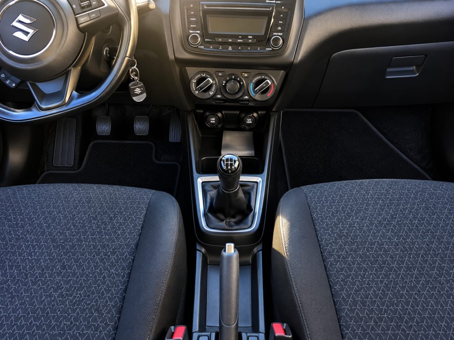 SUZUKI d'occasion SWIFT 1.2 DUALJET HYBRID PRIVILEGE PH2 de 2021