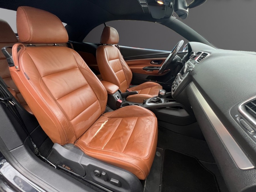VOLKSWAGEN d'occasion EOS 2.0 TDI 140ch Carat DSG6 de 2007 Toulon