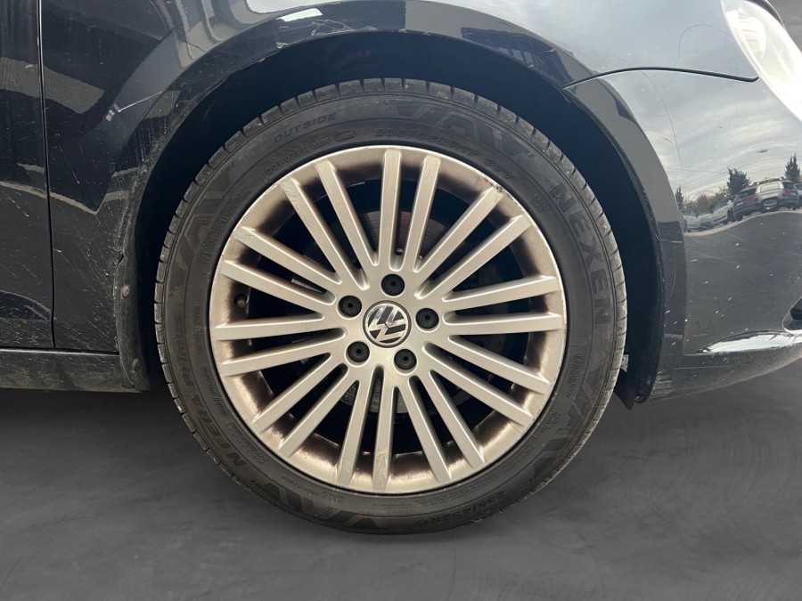 VOLKSWAGEN d'occasion EOS 2.0 TDI 140ch Carat DSG6 de 2007 Toulon
