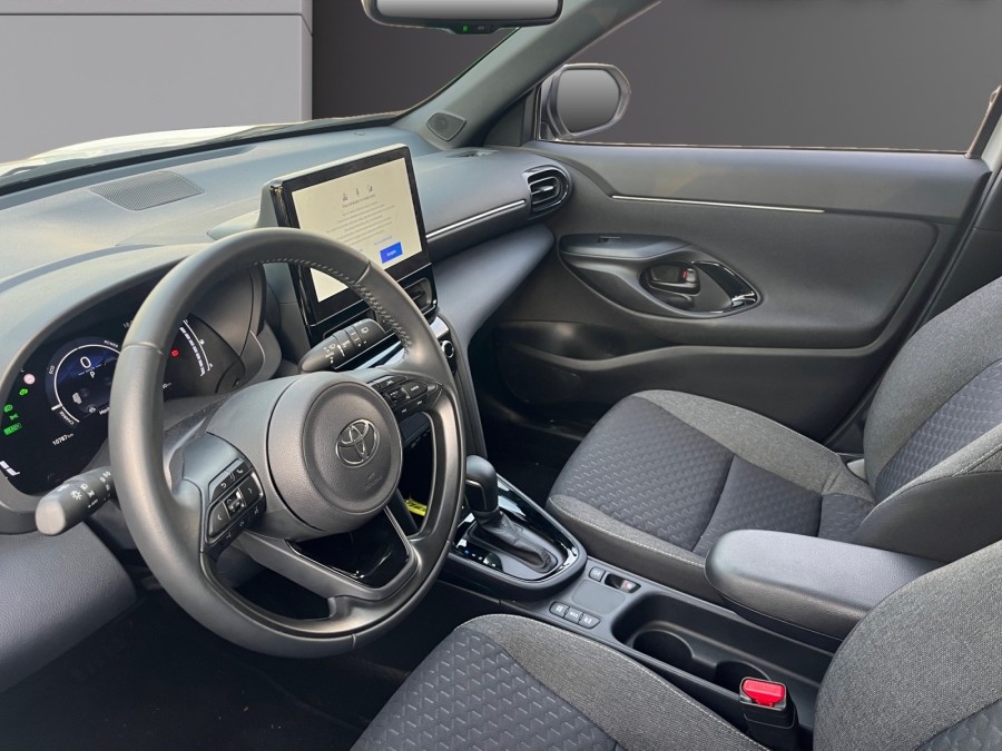 TOYOTA d'occasion YARIS CROSS 130H DESIGN de 2025 Salon de Provence