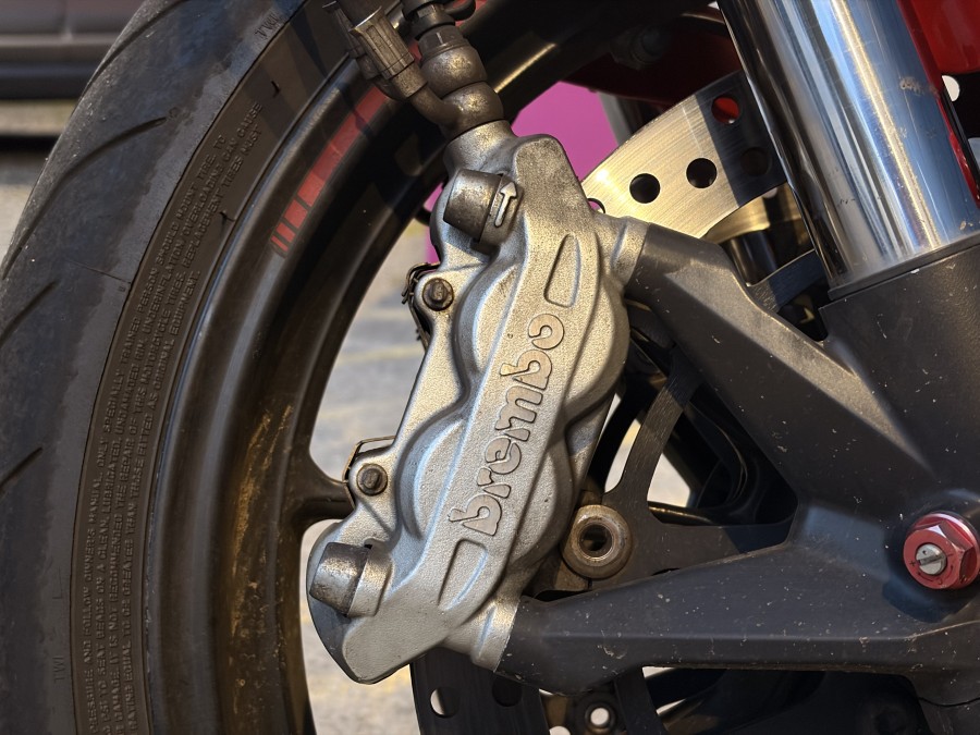 DUCATI d'occasion M1100 DUCATI M1100 BI CYLINDRE EN L de 2013 Valence