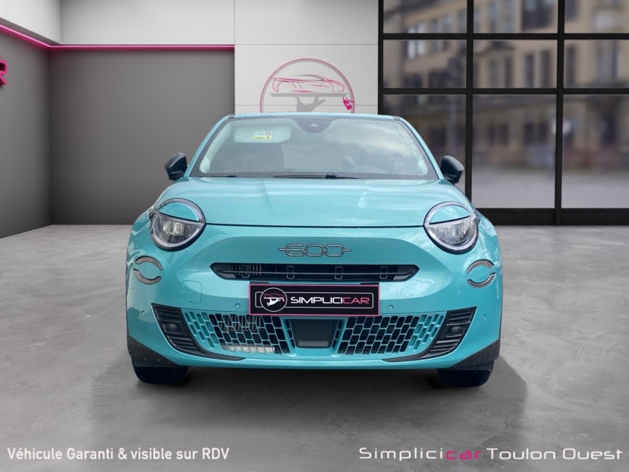FIAT d'occasion 600 1.2 HYBRID 110 ICONE E-DCT de 2024 Toulon Ouest