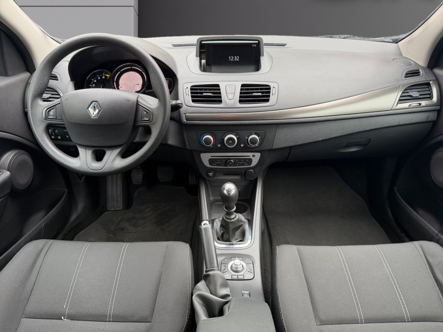 RENAULT d'occasion MEGANE TCE 115 LIFE de 2016 Brie Comte Robert (77)﻿