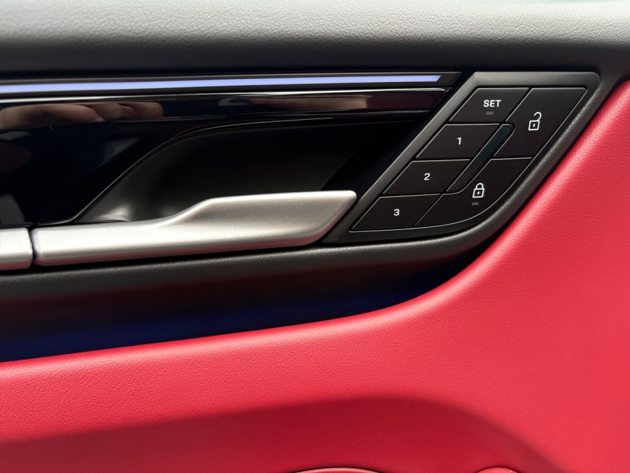 PORSCHE d'occasion MACAN MACAN 4 de 2024 Caen (14)﻿