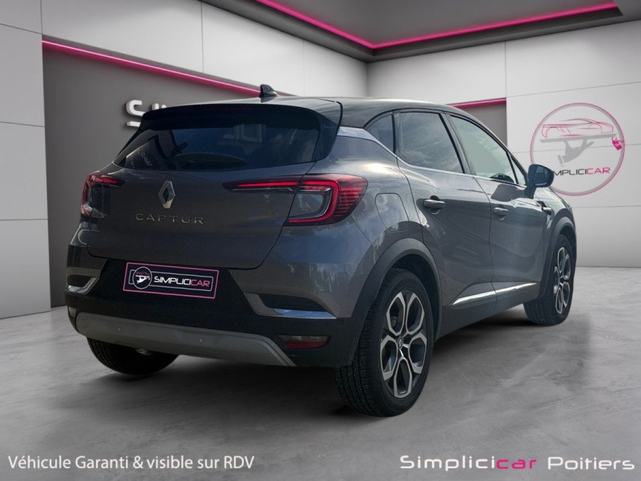 RENAULT d'occasion CAPTUR 1.3 MILD HYBRID 140 RS LINE de 2023
