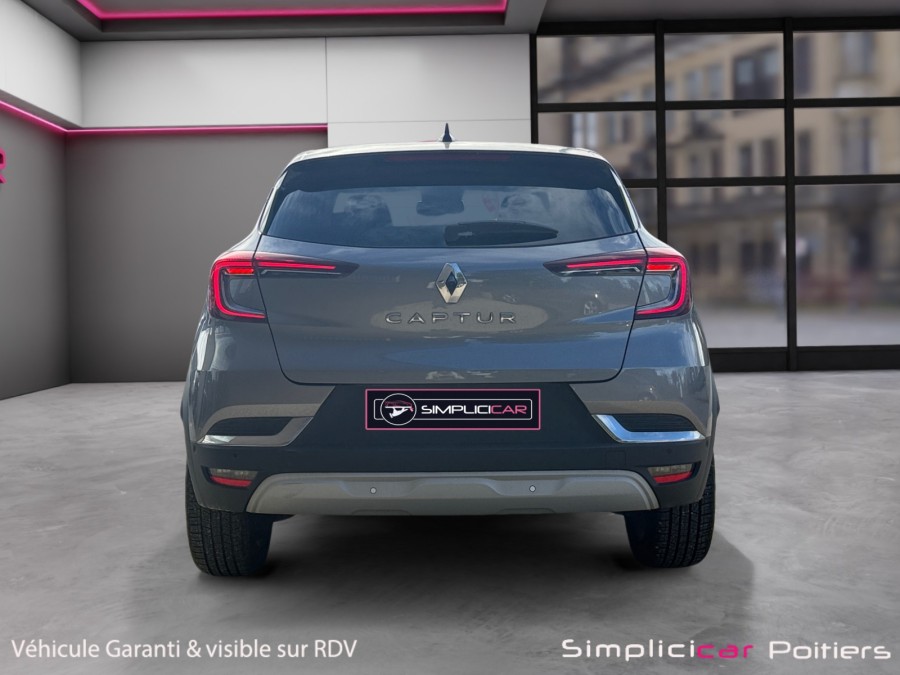 RENAULT d'occasion CAPTUR 1.3 MILD HYBRID 140 RS LINE de 2023