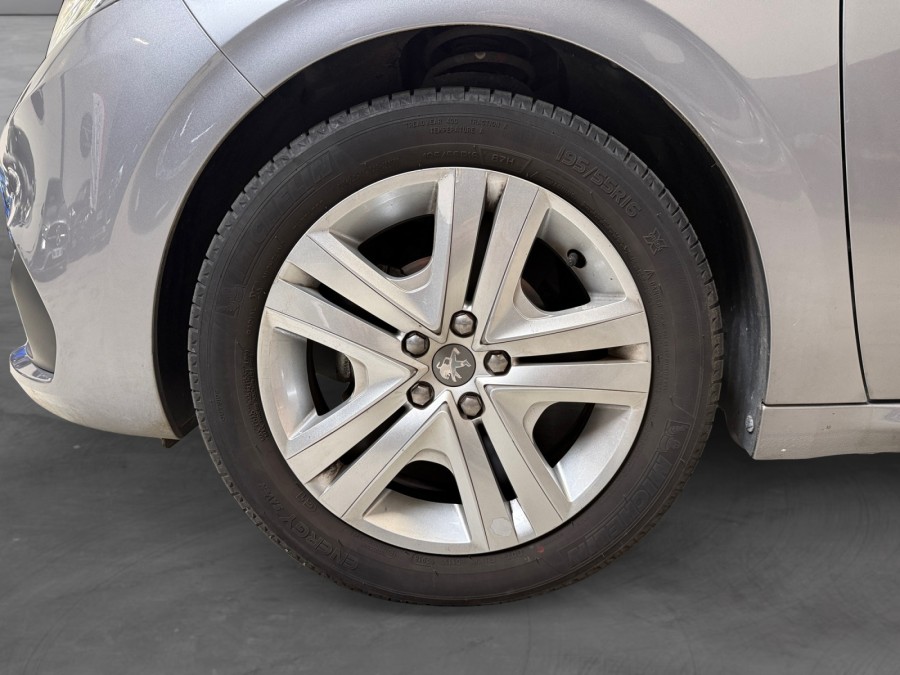 PEUGEOT d'occasion 208 1.2 PURE TECH 83 de 2018 Bretigny Sur Orge