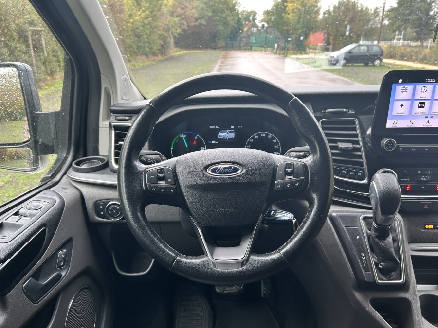 FORD d'occasion TOURNEO 320 L1H1 1.0 ECOBOOST 120 PHEV TITANIUM de