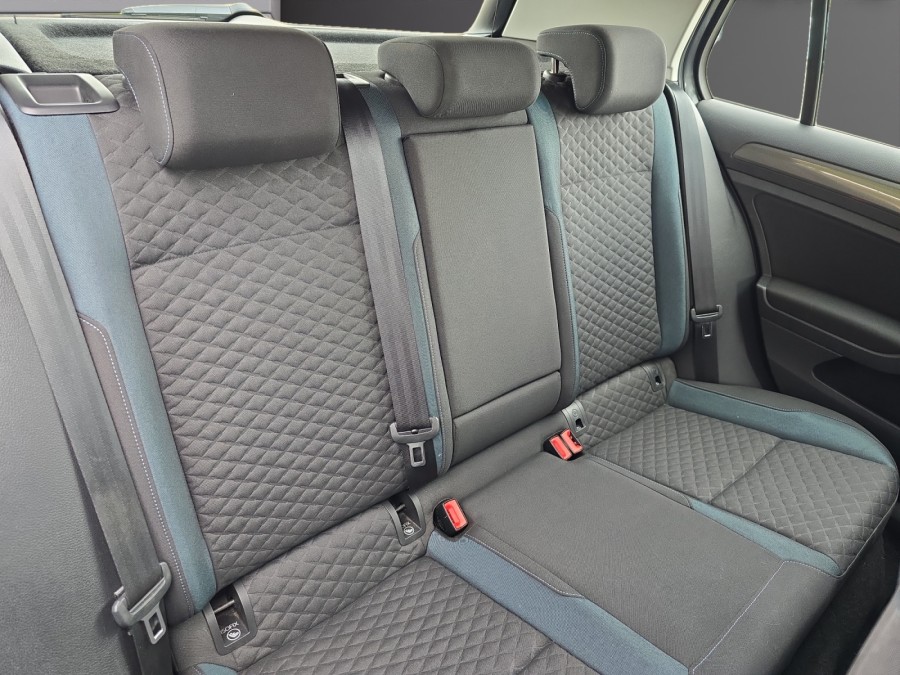 VOLKSWAGEN d'occasion GOLF 1.6 TDI 115ch FAP IQ.Drive Euro6d-T 5p de