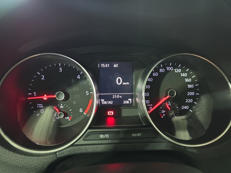 VOLKSWAGEN d'occasion POLO I 11.4 TD05 SPORTLINE de 2015 Meximeux