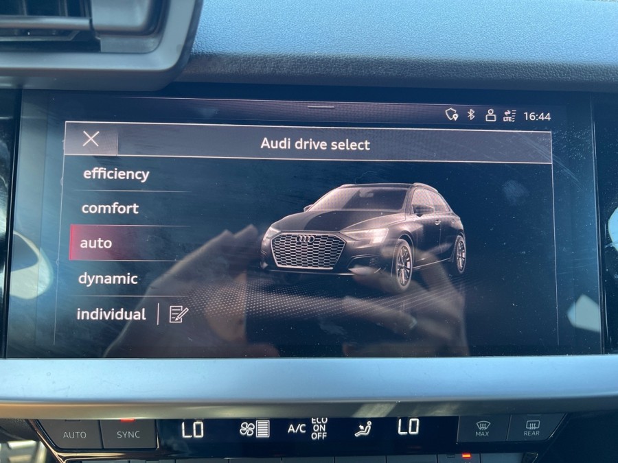 AUDI d'occasion A3 SPORTBACK 40 TFSI E 204 S TRONIC de 2021 Toulon