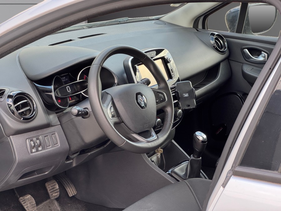RENAULT d'occasion CLIO 1.2 16v 75ch Limited 5p de 2018 Orleans (45)﻿