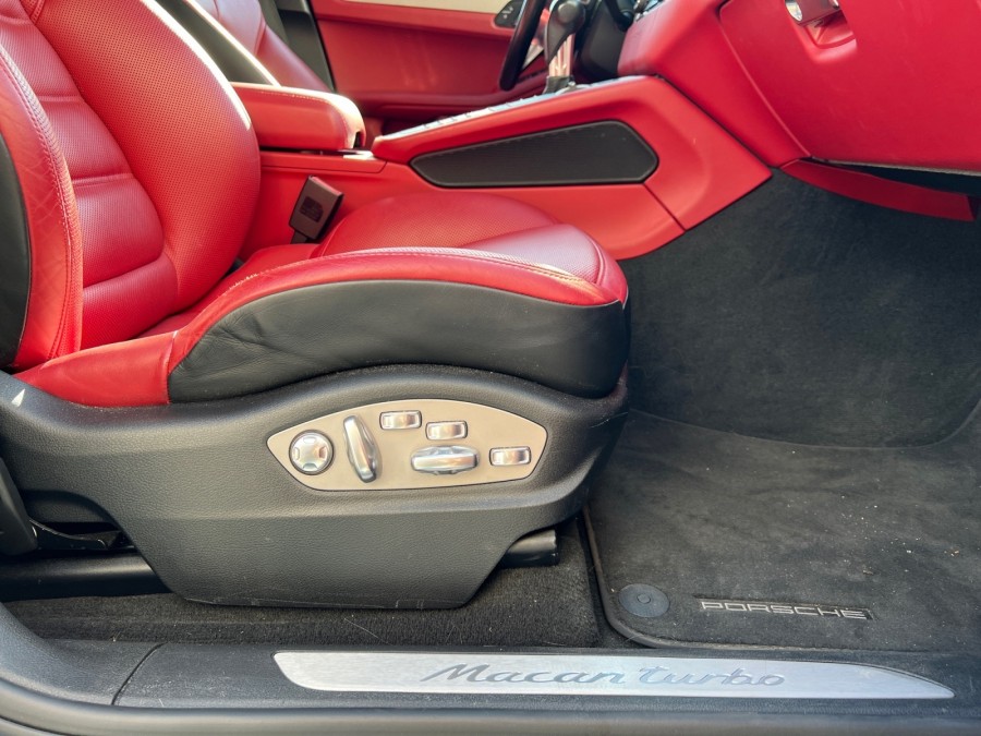 PORSCHE d'occasion MACAN 3.6 V6 440ch Turbo Pack Performance PDK de
