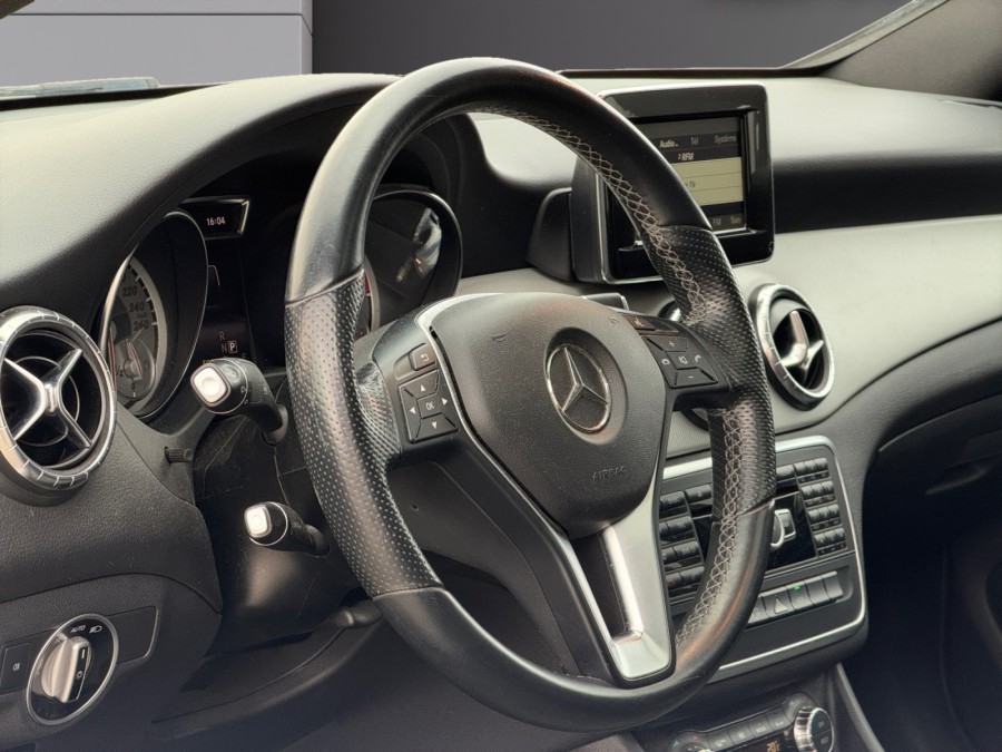 MERCEDES d'occasion CLA 220 CDI Sensation 7G-DCT de 2014 Orleans (45)﻿