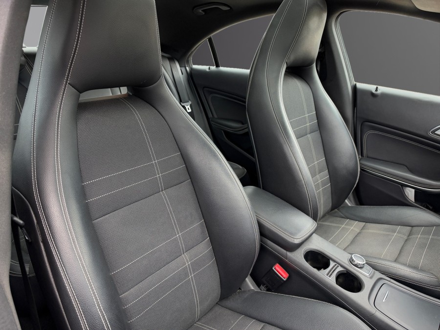 MERCEDES d'occasion CLA 220 CDI Sensation 7G-DCT de 2014 Orleans (45)﻿
