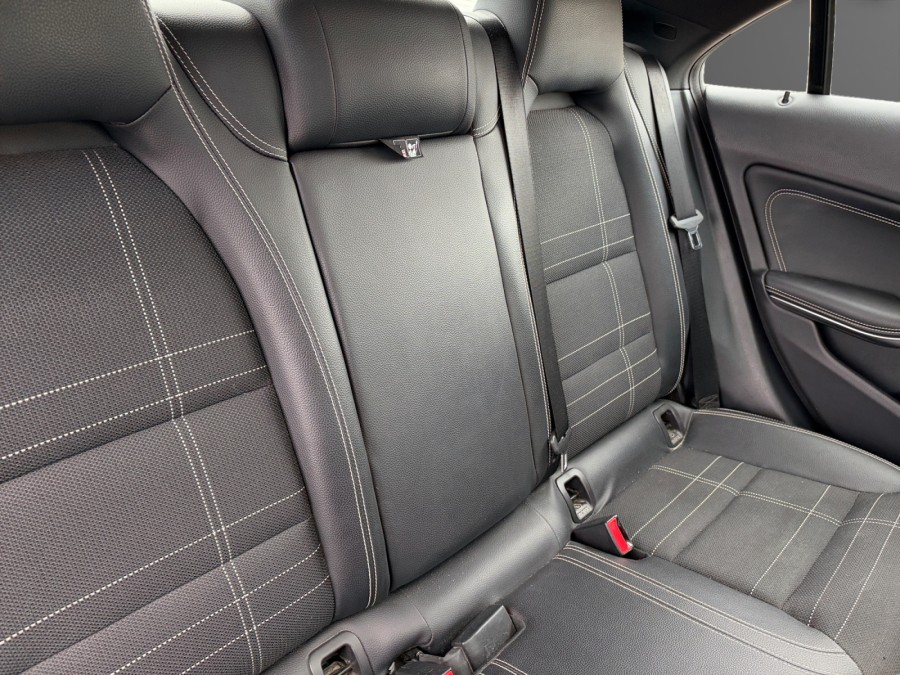 MERCEDES d'occasion CLA 220 CDI Sensation 7G-DCT de 2014 Orleans (45)﻿