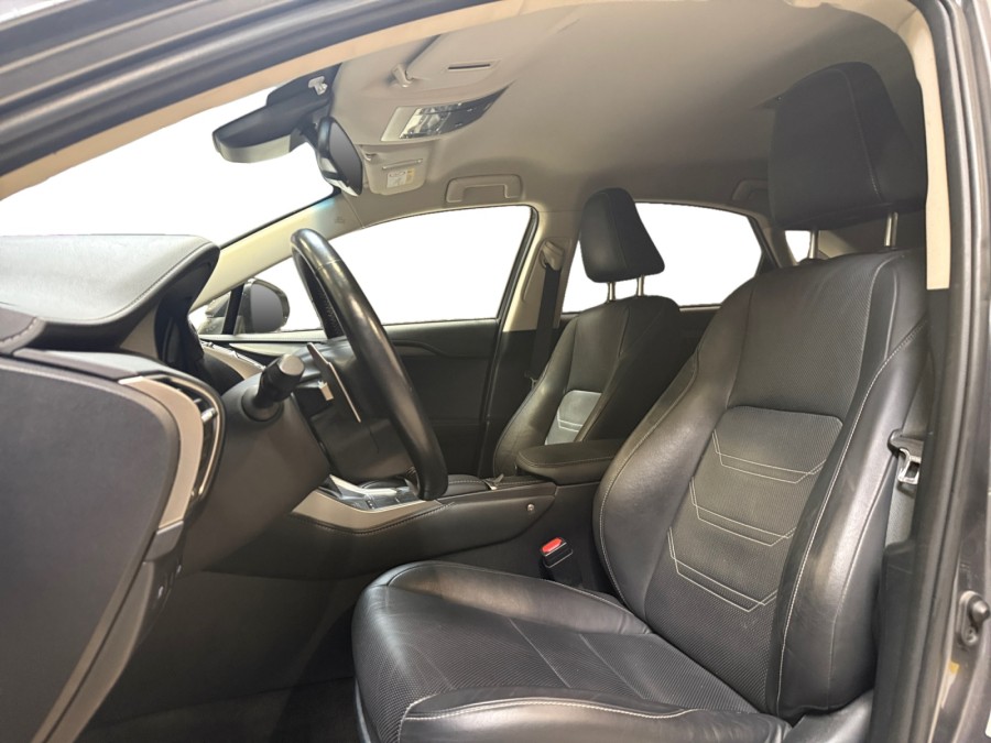 LEXUS d'occasion NX300H 2.5 HYBRIDE 4WD LUXE de 2019 Bretigny Sur