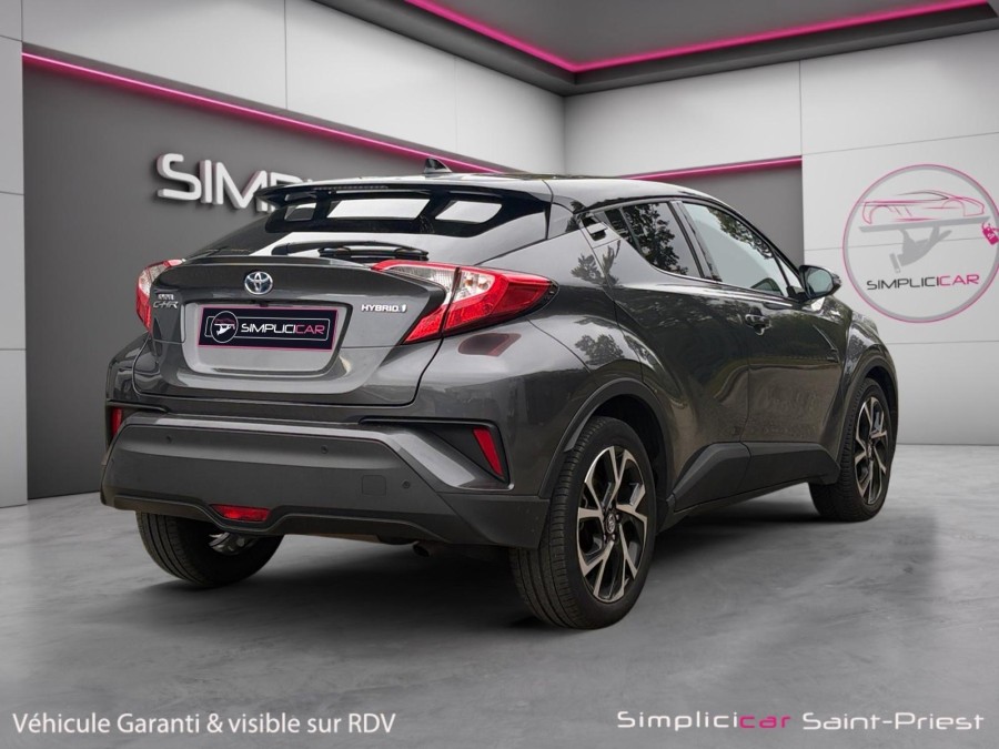 TOYOTA d'occasion C-HR 122h Edition 2WD E-CVT RC18 de 2019 Lyon St