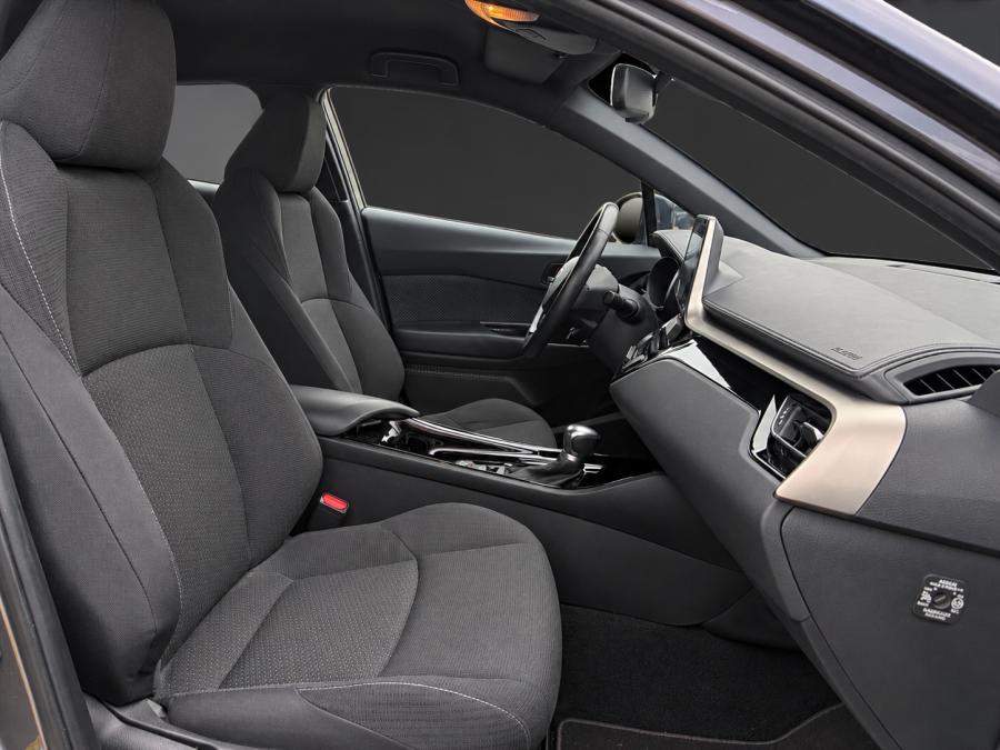 TOYOTA d'occasion C-HR 122h Edition 2WD E-CVT RC18 de 2019 Lyon St