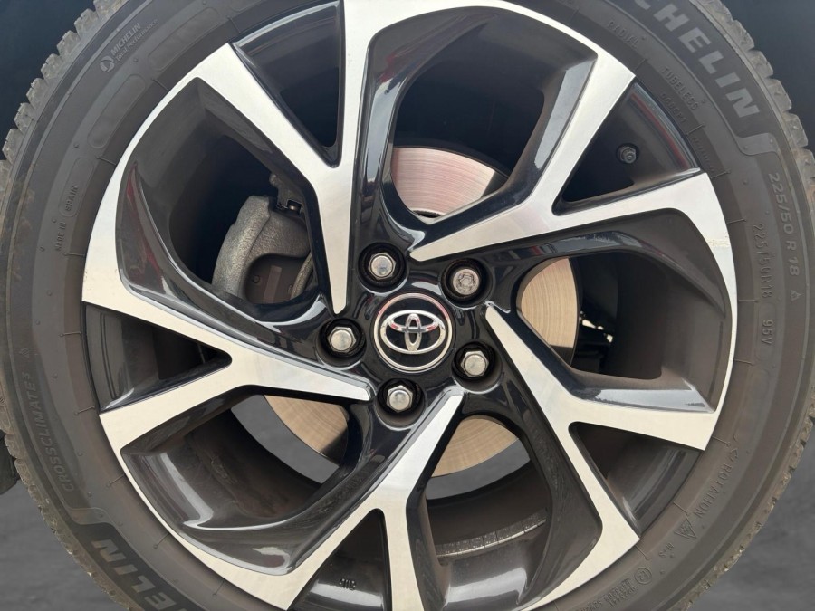 TOYOTA d'occasion C-HR 122h Edition 2WD E-CVT RC18 de 2019 Lyon St