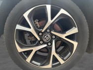 TOYOTA d'occasion C-HR 122h Edition 2WD E-CVT RC18 de 2019 Lyon St