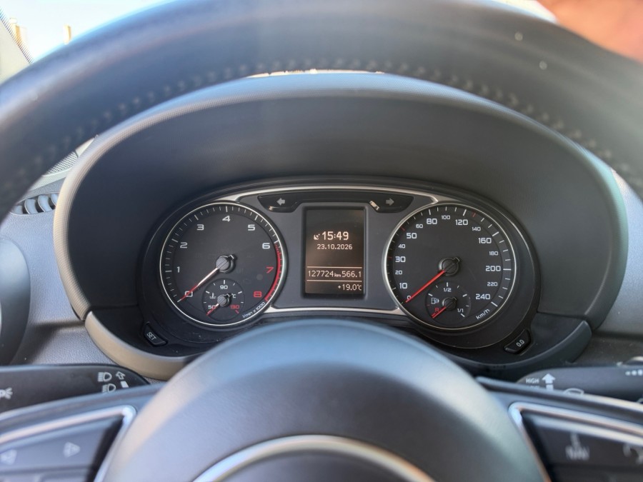 AUDI d'occasion A1 SB 1.0 TFSI 95 METROPOLITAN de 2015 Frejus (83)﻿