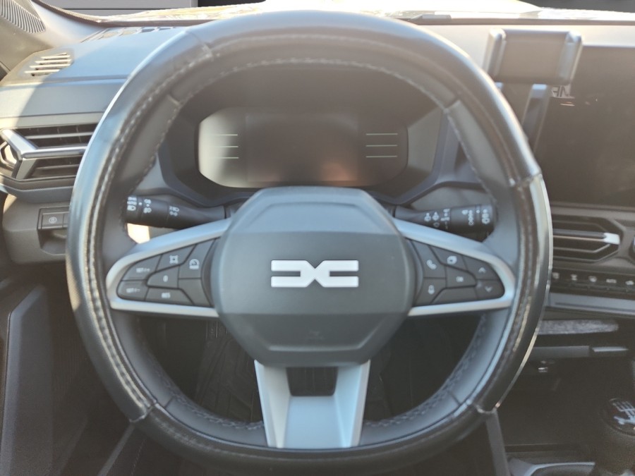 DACIA d'occasion BIGSTER 1.2 TCE 140 MILD HYBRID de 2026 Frejus (83)﻿