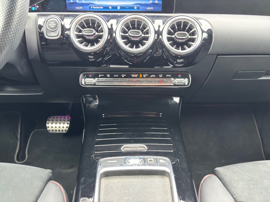 MERCEDES d'occasion A 200 d 150ch AMG Line 8G-DCT de 2025 Orleans