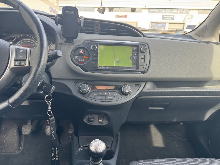 TOYOTA d'occasion YARIS III 1.3 100 VVTI TECHNOLINE de 2017 La Ciotat