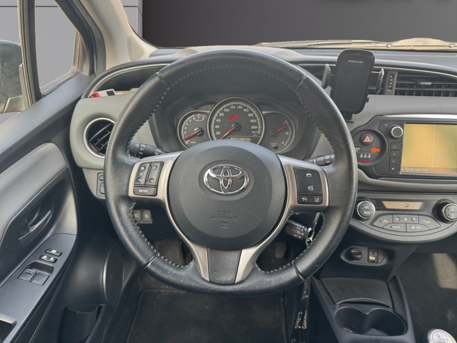 TOYOTA d'occasion YARIS III 1.3 100 VVTI TECHNOLINE de 2017 La Ciotat
