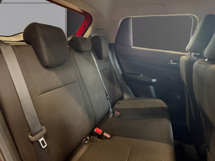 SUZUKI d'occasion SWIFT 1.2 DUALJET HYBRID PRIVILEGE PH2 de 2023