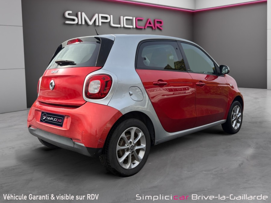 SMART d'occasion FORFOUR 90ch passion twinamic de 2016 Brive La
