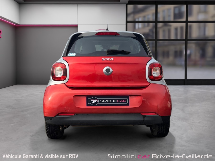 SMART d'occasion FORFOUR 90ch passion twinamic de 2016 Brive La
