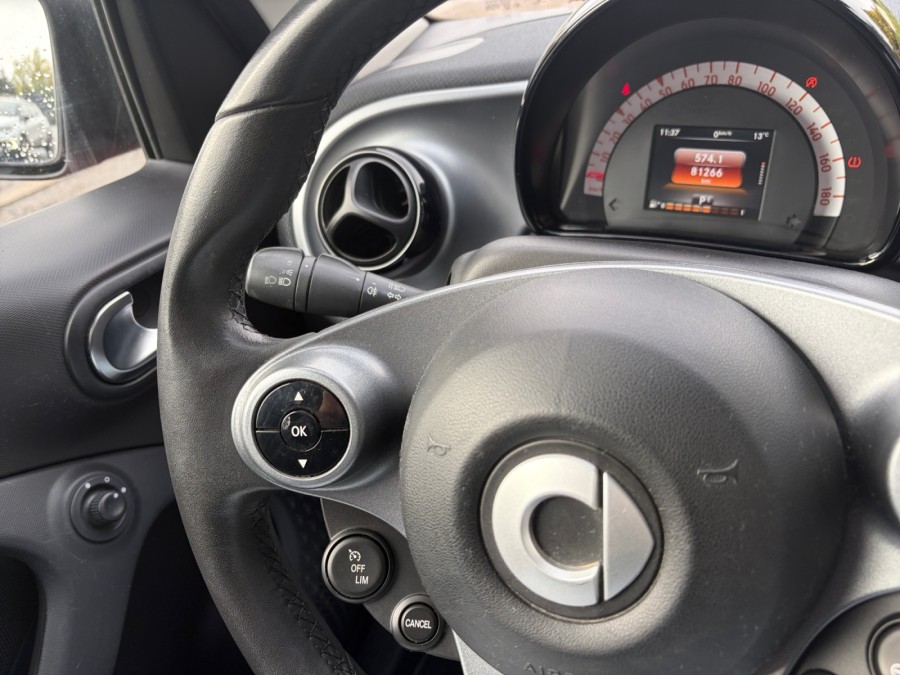 SMART d'occasion FORFOUR 90ch passion twinamic de 2016 Brive La