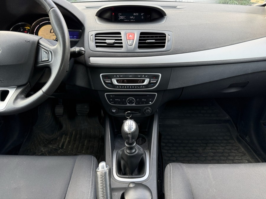 RENAULT d'occasion MEGANE 1.5 DCI 110 DYNAMIC de 2010 Salon de