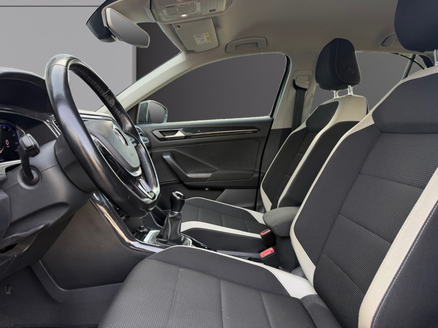 VOLKSWAGEN d'occasion T-ROC 1.5 TSI 150 CARAT de 2018 Salon de