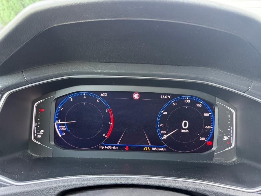 VOLKSWAGEN d'occasion T-ROC 1.5 TSI 150 CARAT de 2018 Salon de