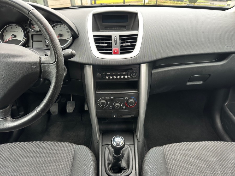 PEUGEOT d'occasion 207 1.4 VTI 95  ACTIVE de 2011 Brie Comte Robert